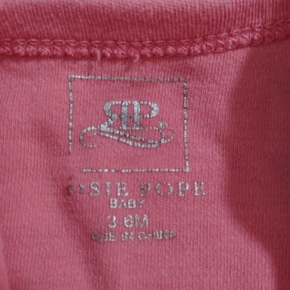 👶1 Outfit and 4 Long Sleeve Onesies - Picture 10 of 10